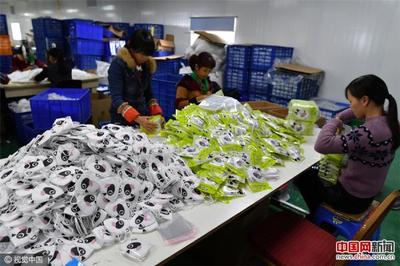 防霾口罩供不應求 廈門一企業(yè)日出貨30萬個_手機中國網(wǎng)